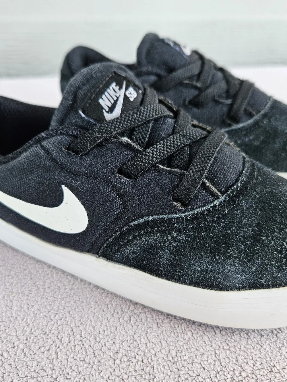 Nike SB Check TD Athletic Sneaker SZ 9C Sneaker Black Slip-On 716904-001